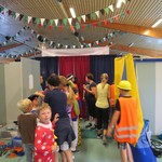 Backstage (vergrößerte Bildansicht wird geöffnet)