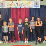 Unsere Rope Skipper treten nachher verkleidet als Gummibären auf. (vergrößerte Bildansicht wird geöffnet)